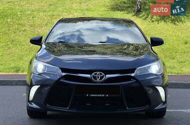 Toyota Camry  2015