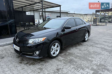 Toyota Camry 2012