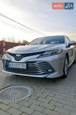 Toyota Camry 2017
