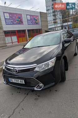 Toyota Camry  2015