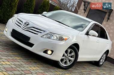 Toyota Camry  2011