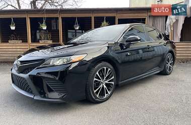 Toyota Camry  2018
