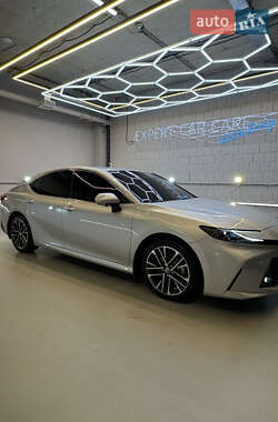 Toyota Camry 2024