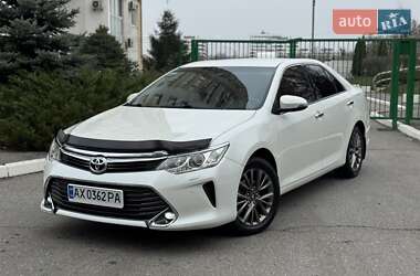 Toyota Camry  2015