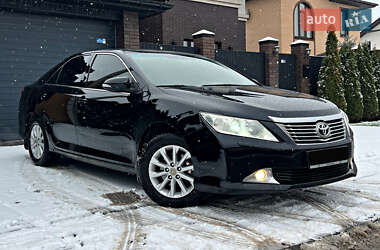Toyota Camry  2011