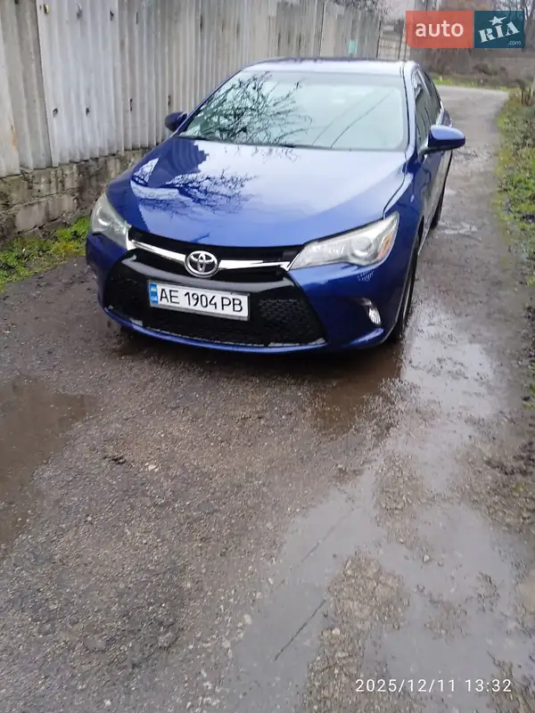 Toyota Camry 2016