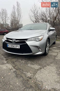 Toyota Camry  2015