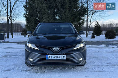 Toyota Camry 2017