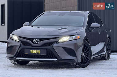 Toyota Camry  2022