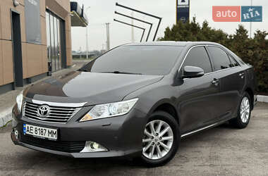 Toyota Camry  2012