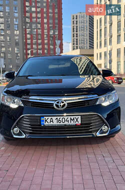 Toyota Camry  2015