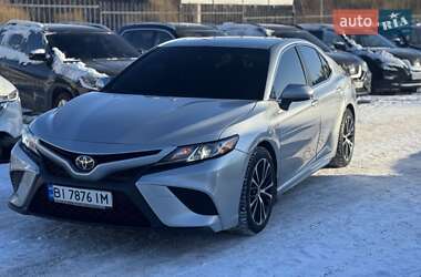 Toyota Camry  2018