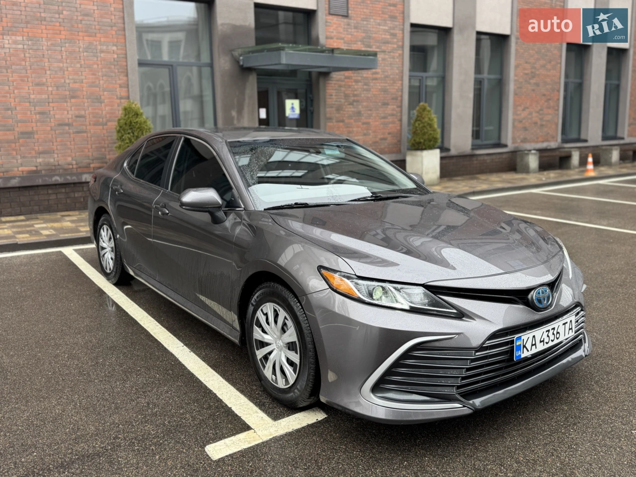 2022 Toyota Camry - мініатюра 2