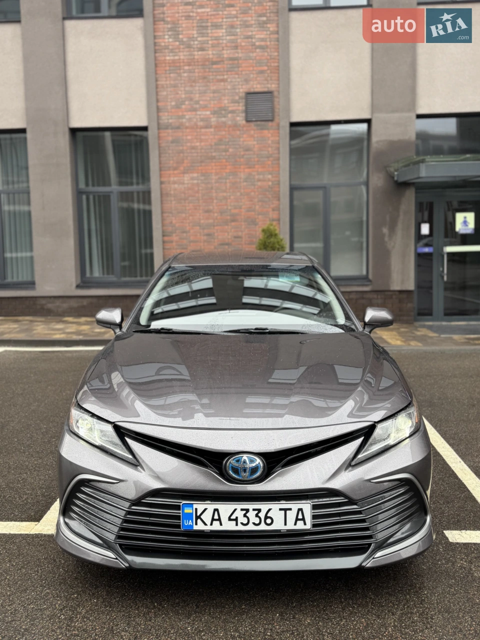 2022 Toyota Camry - мініатюра 3