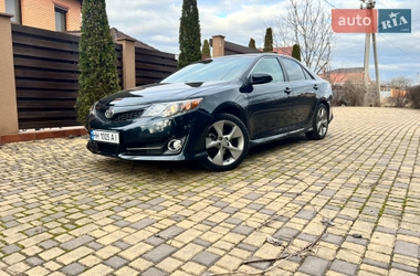 Toyota Camry  2012