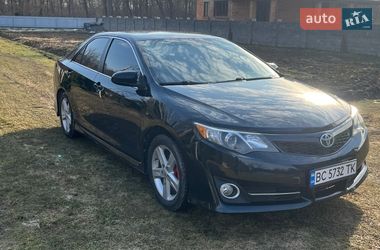 Toyota Camry  2013