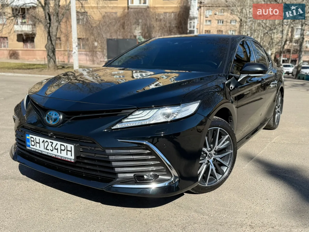 2022 Toyota Camry - фото 1