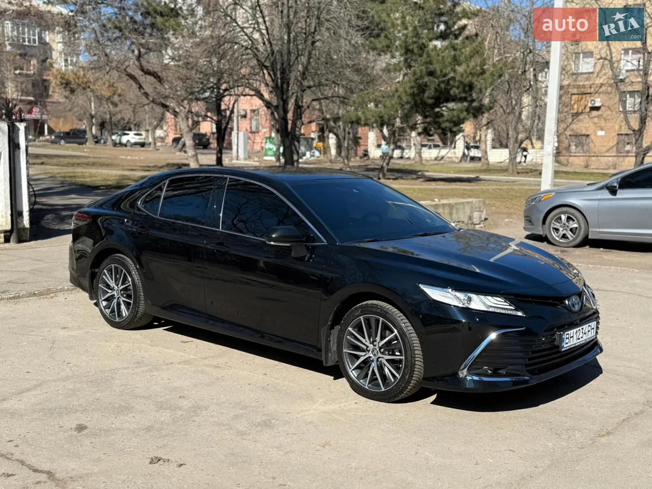 2022 Toyota Camry - мініатюра 3