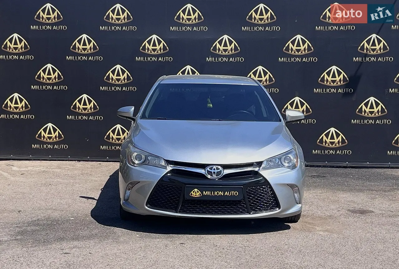 2016 Toyota Camry - мініатюра 2