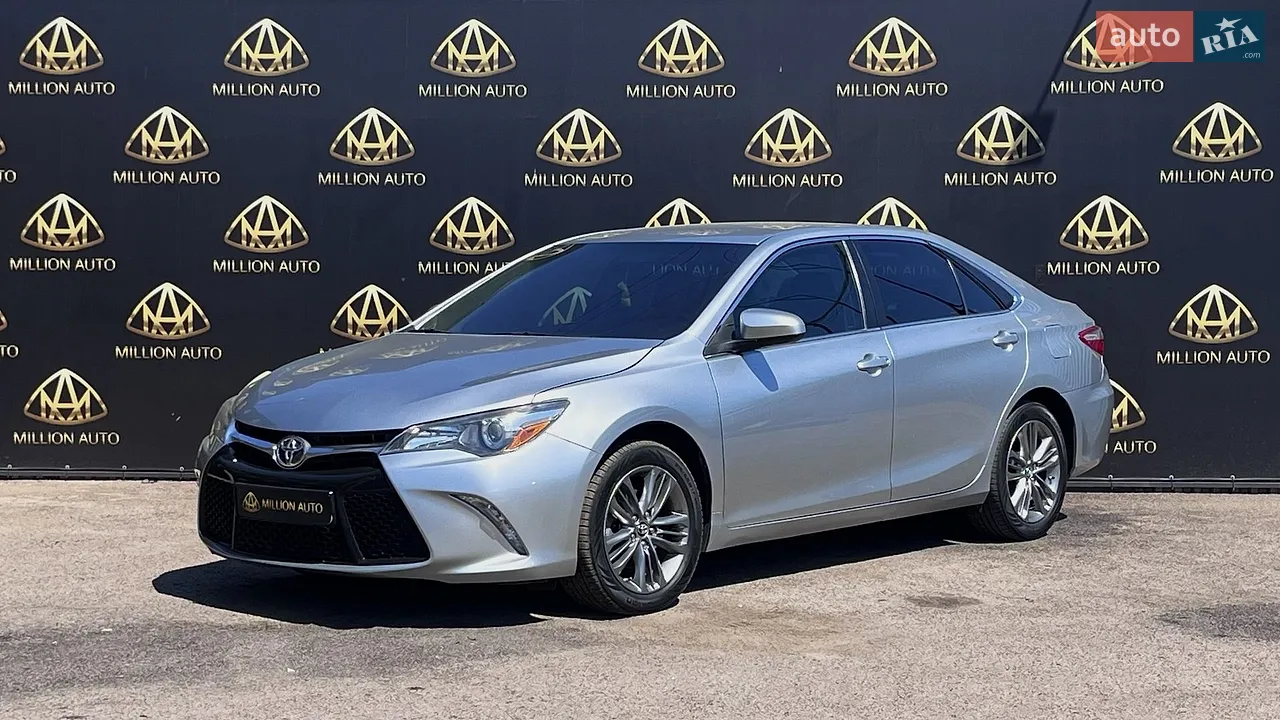 2016 Toyota Camry - мініатюра 3