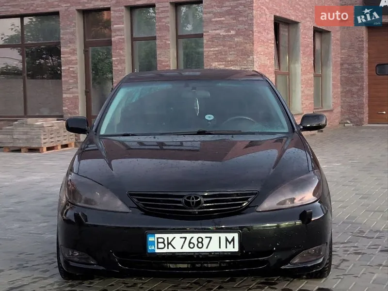 Toyota Camry 2004