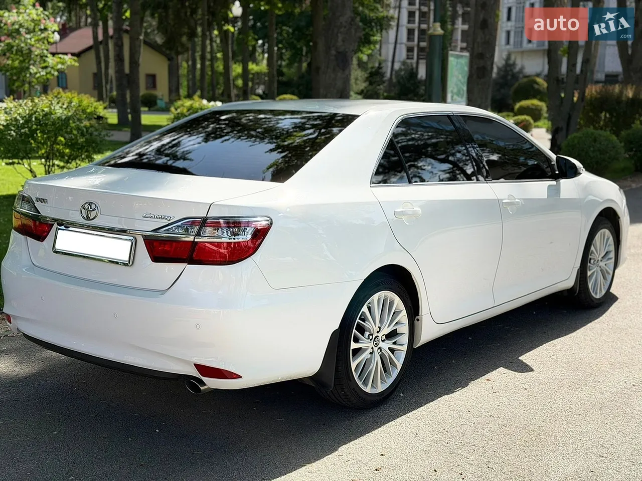 2016 Toyota Camry - мініатюра 3