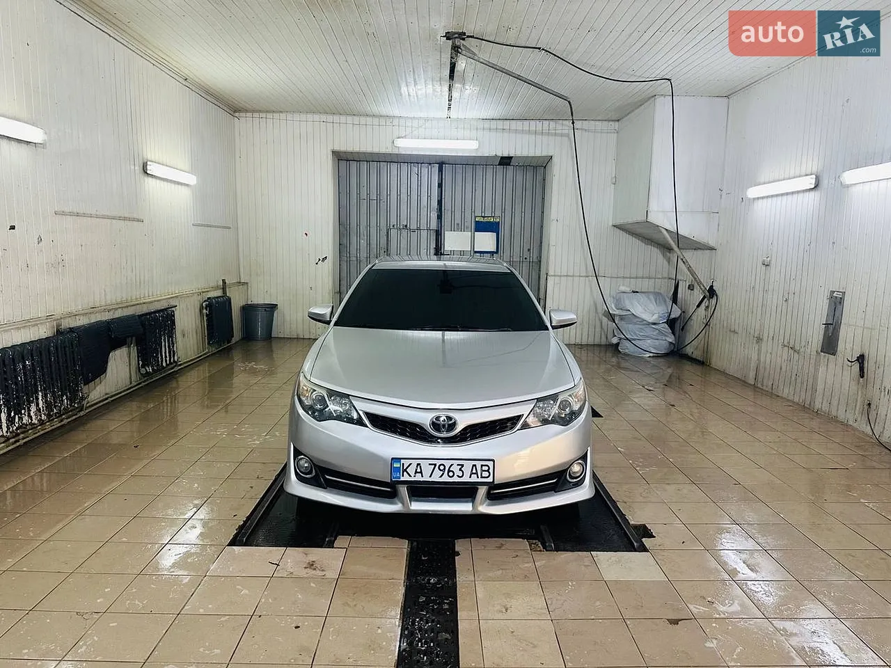 2012 Toyota Camry - фото 1