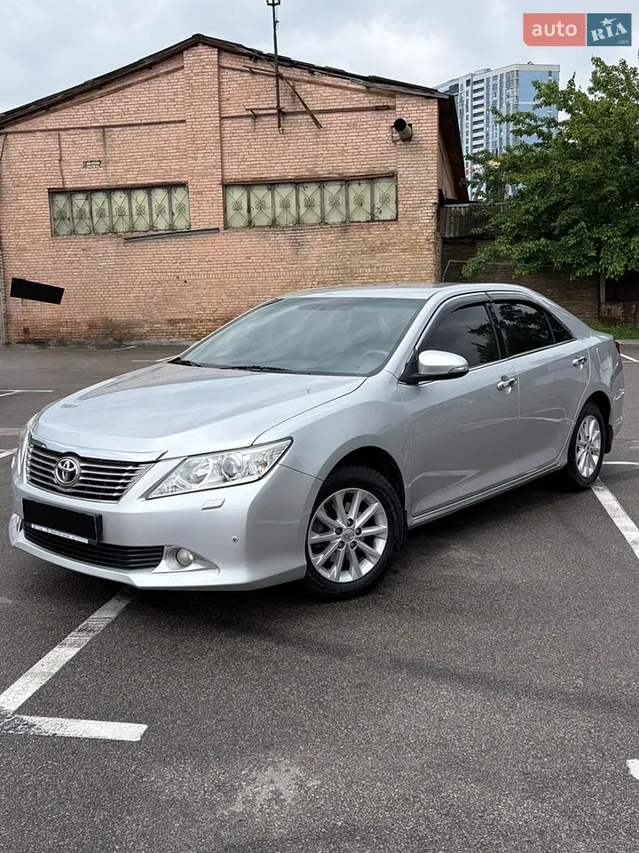 2012 Toyota Camry - мініатюра 2