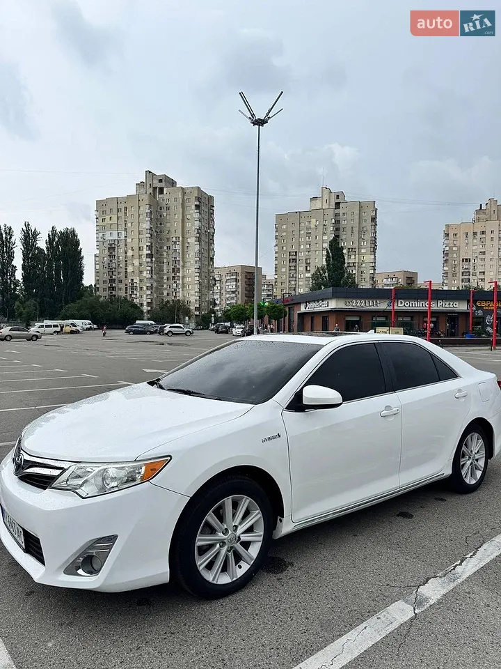2013 Toyota Camry - мініатюра 4