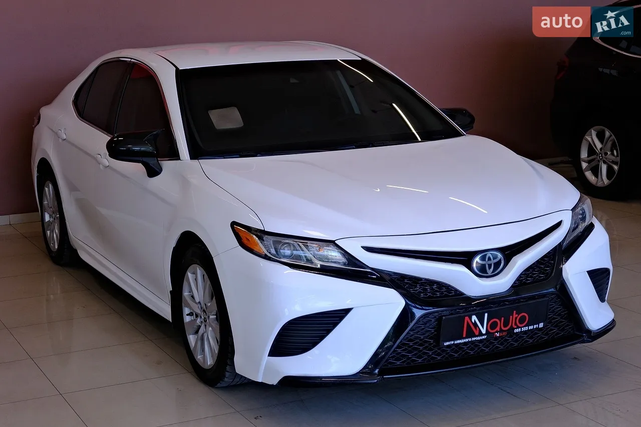 2018 Toyota Camry - мініатюра 4