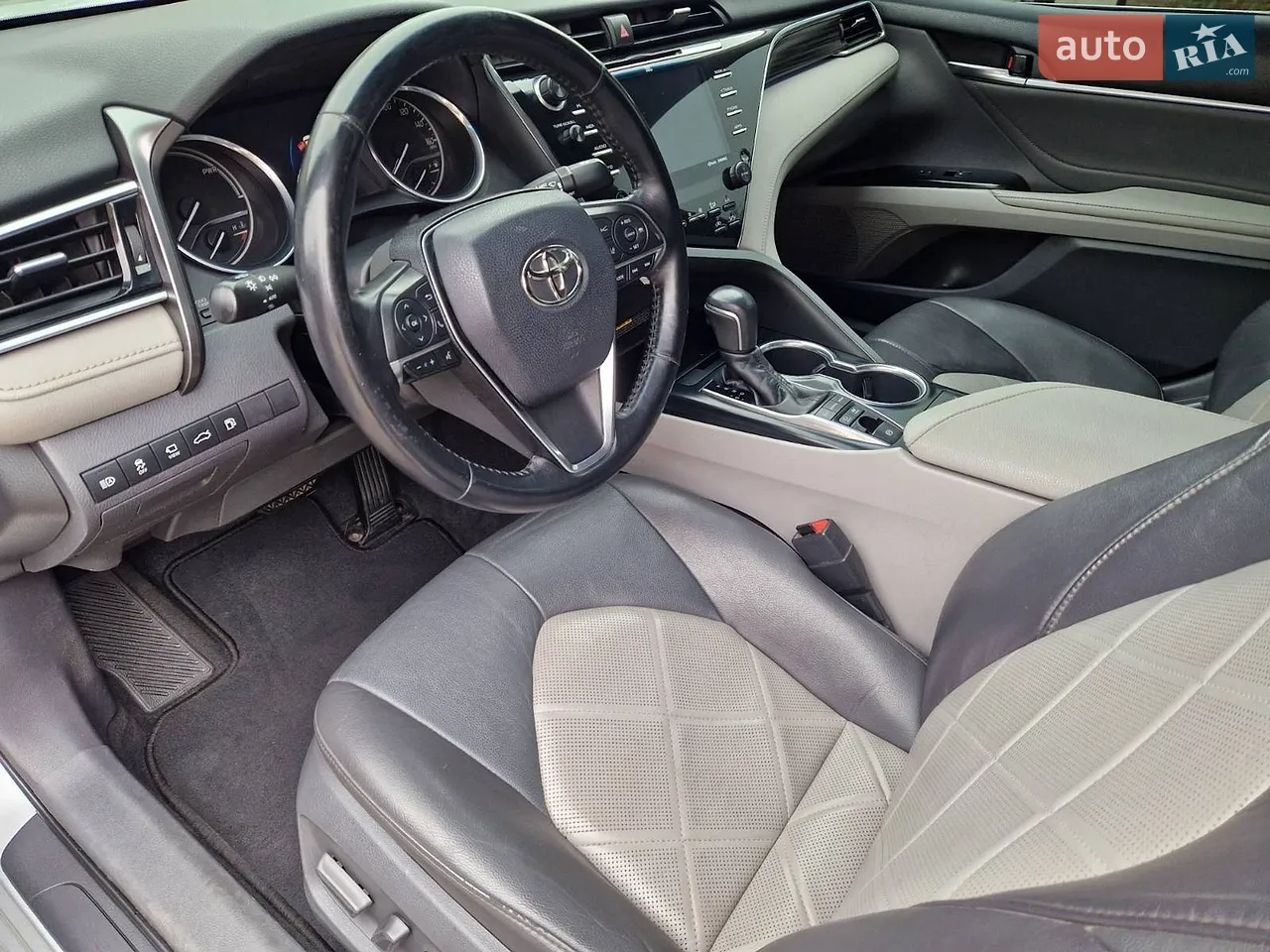 2018 Toyota Camry - мініатюра 4