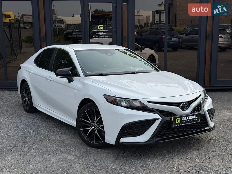 Toyota Camry 2022