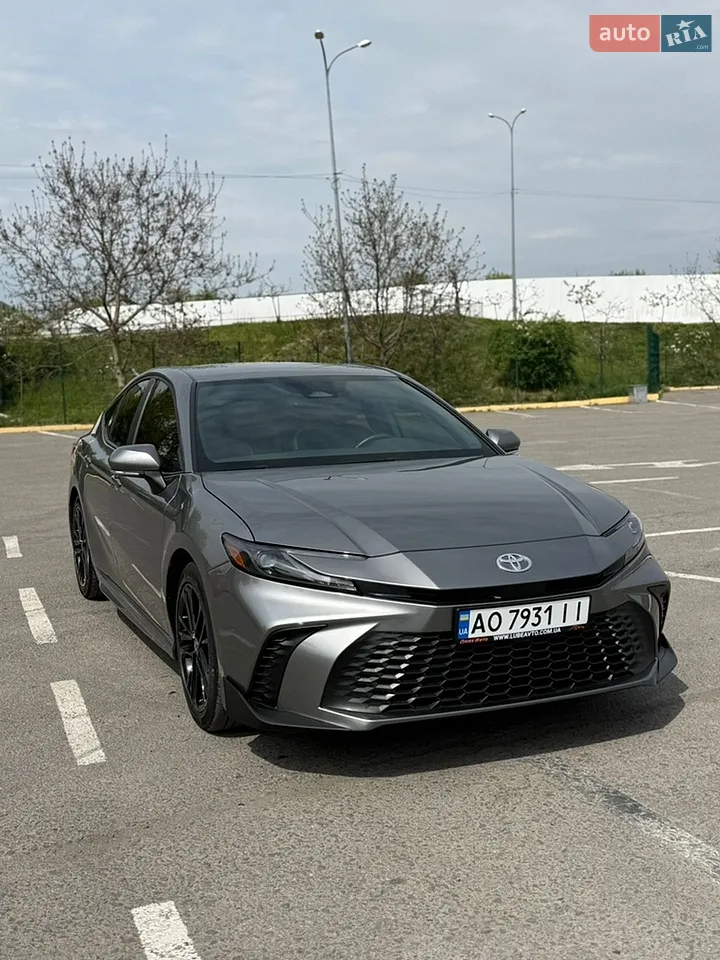 2025 Toyota Camry - мініатюра 2