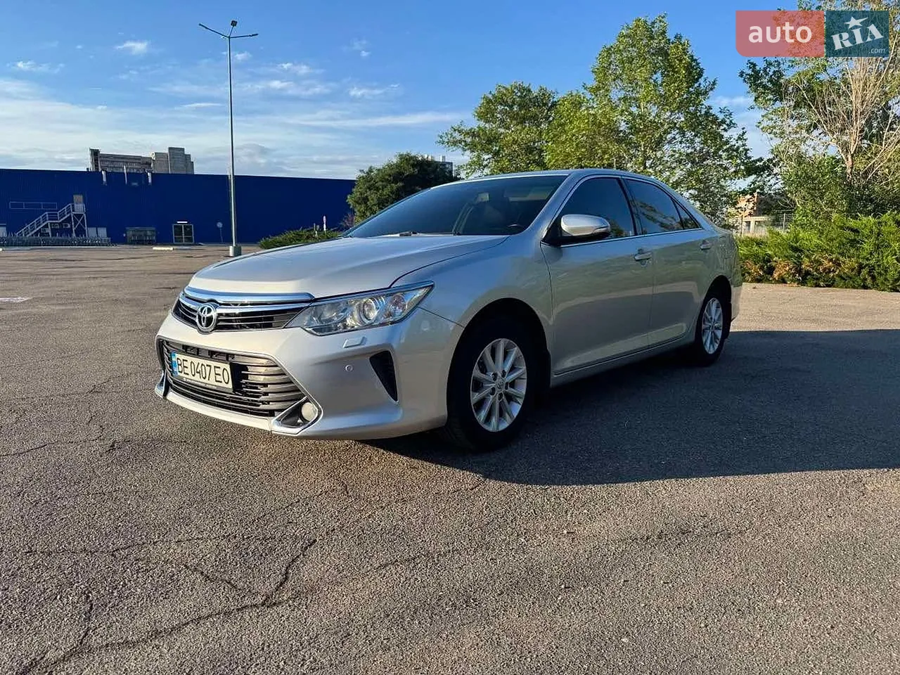 2015 Toyota Camry - мініатюра 2
