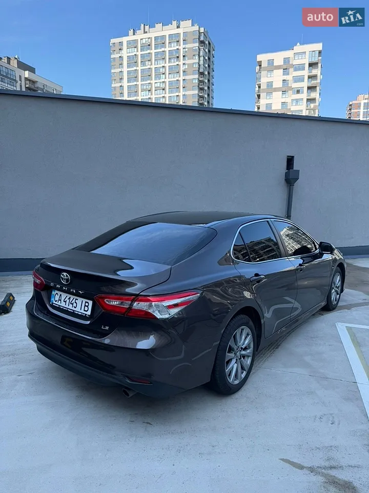 2017 Toyota Camry - мініатюра 4