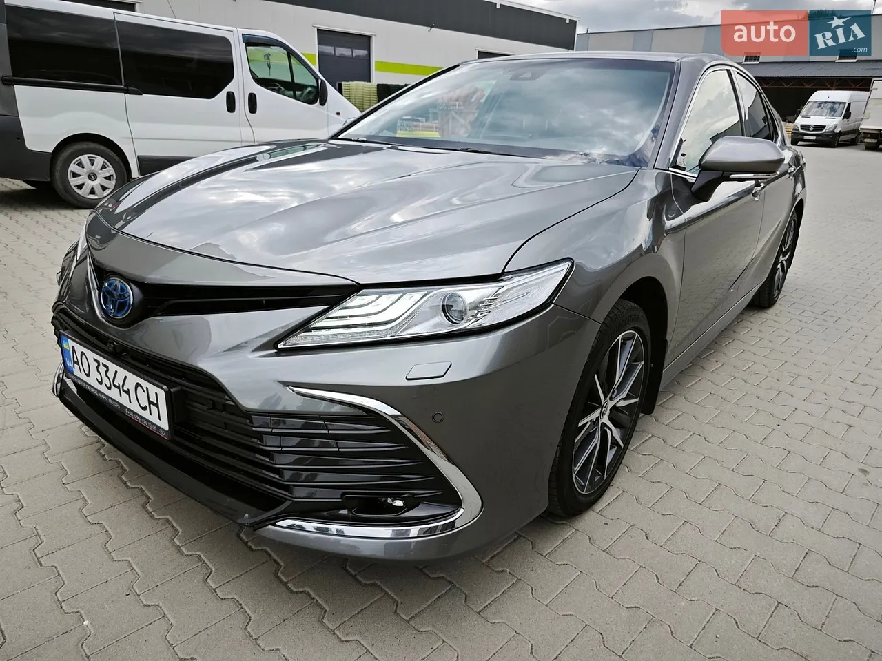 2022 Toyota Camry - мініатюра 2