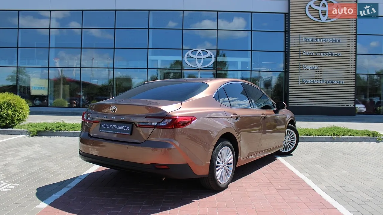 2025 Toyota Camry - мініатюра 4