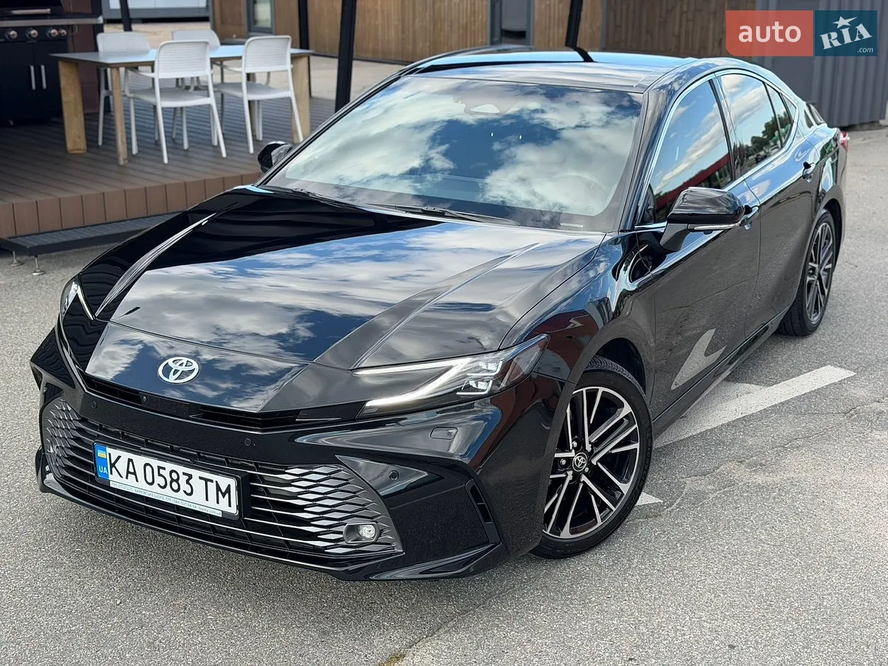 2025 Toyota Camry - мініатюра 2