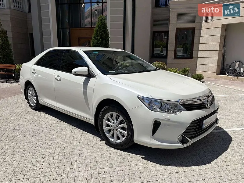 Toyota Camry 2017