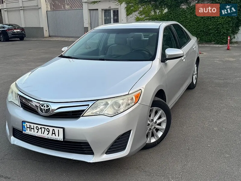 Toyota Camry 2014
