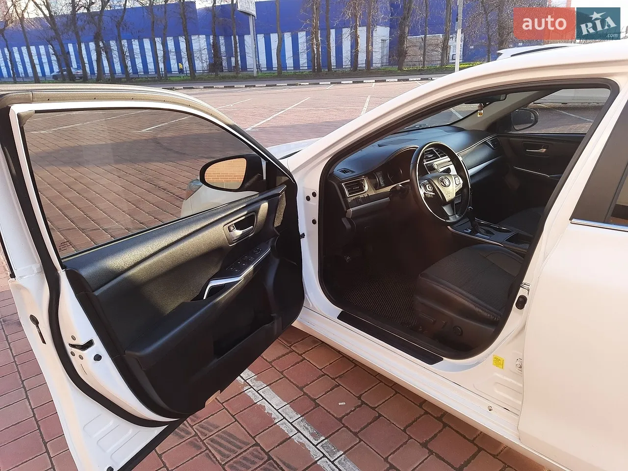 2015 Toyota Camry - мініатюра 4