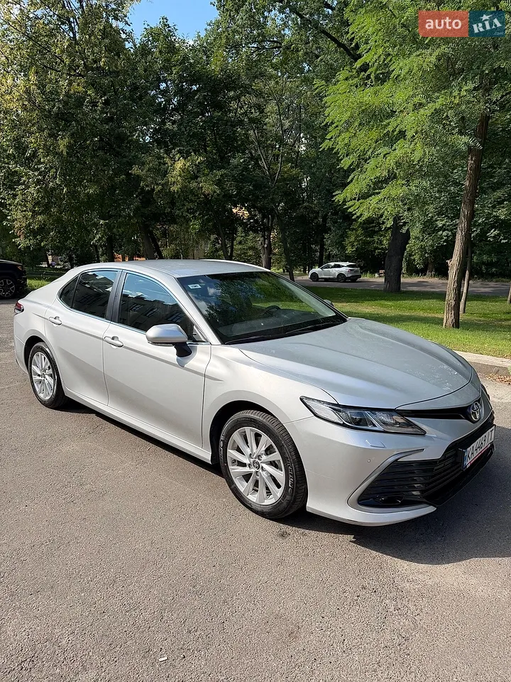 2022 Toyota Camry - мініатюра 3