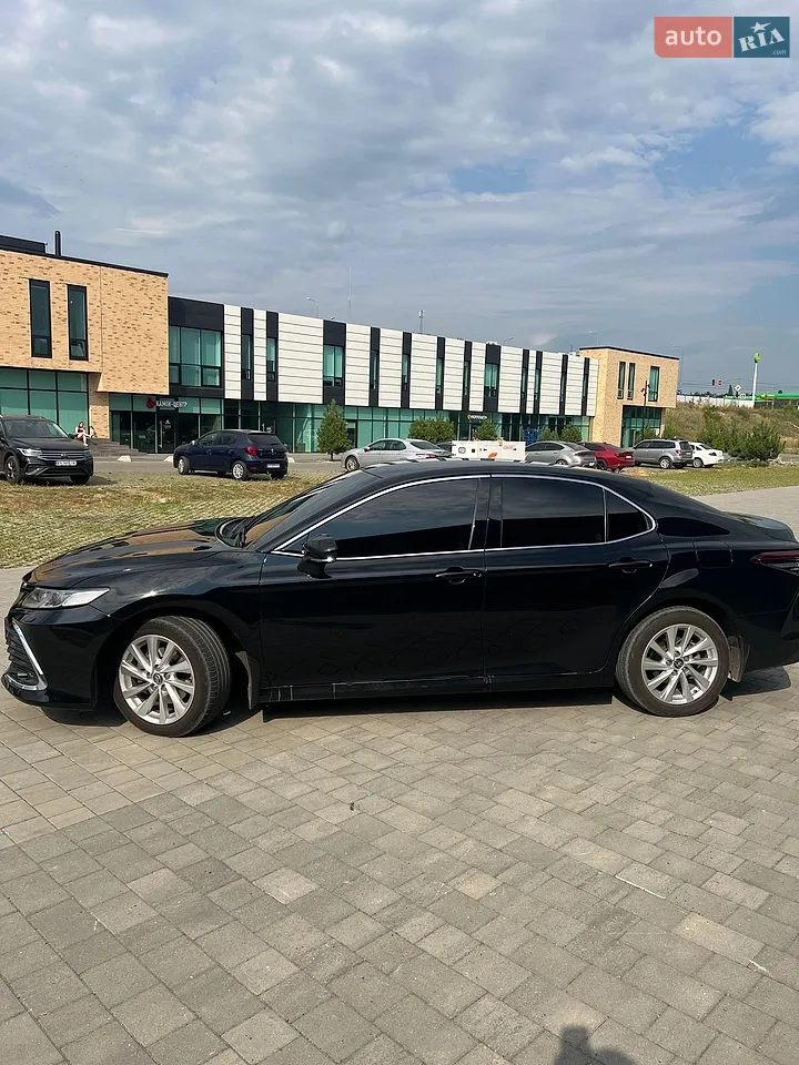 2021 Toyota Camry - мініатюра 3