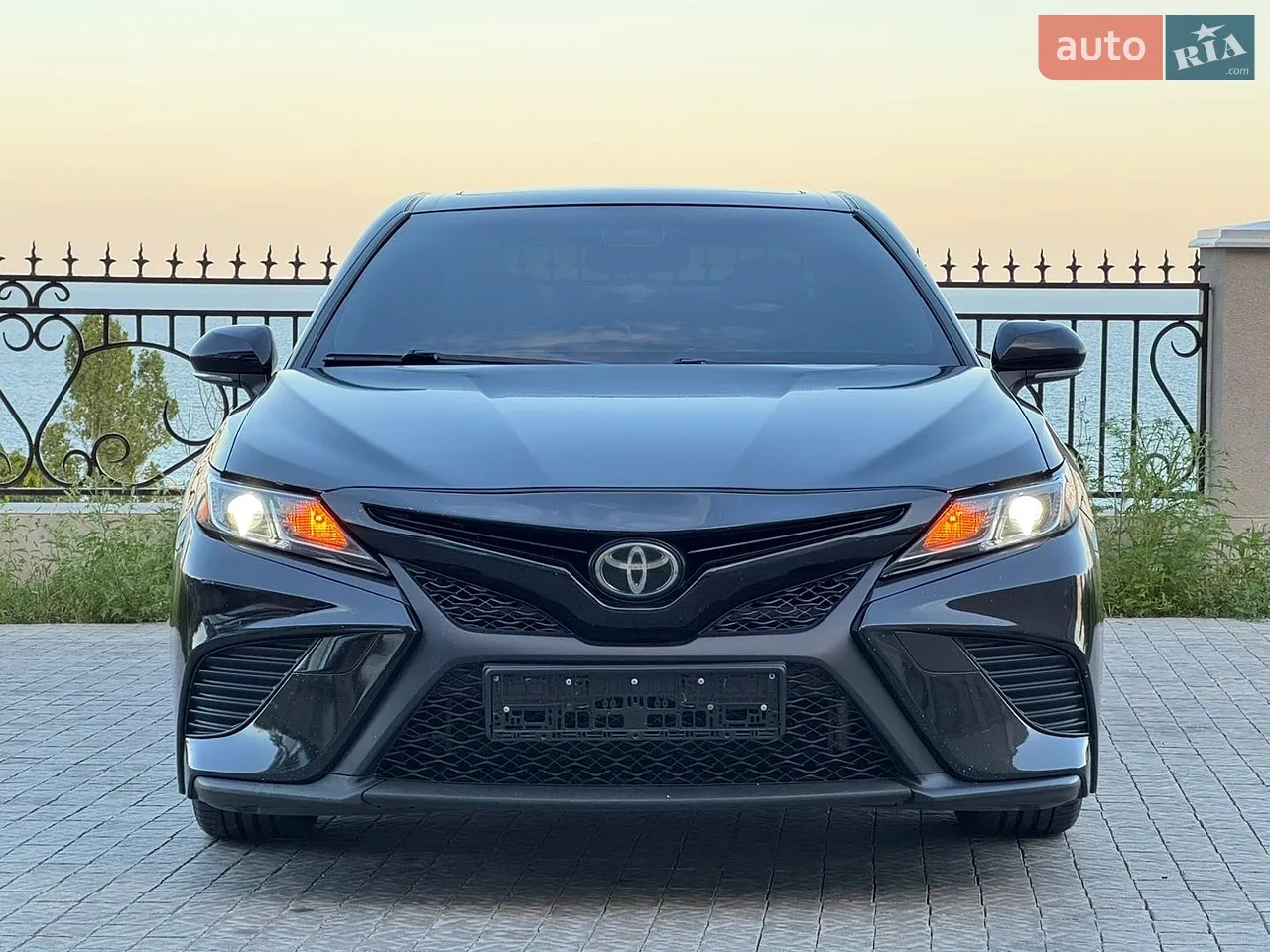 2017 Toyota Camry - мініатюра 3