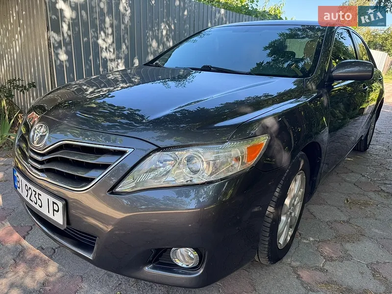 Toyota Camry 2011