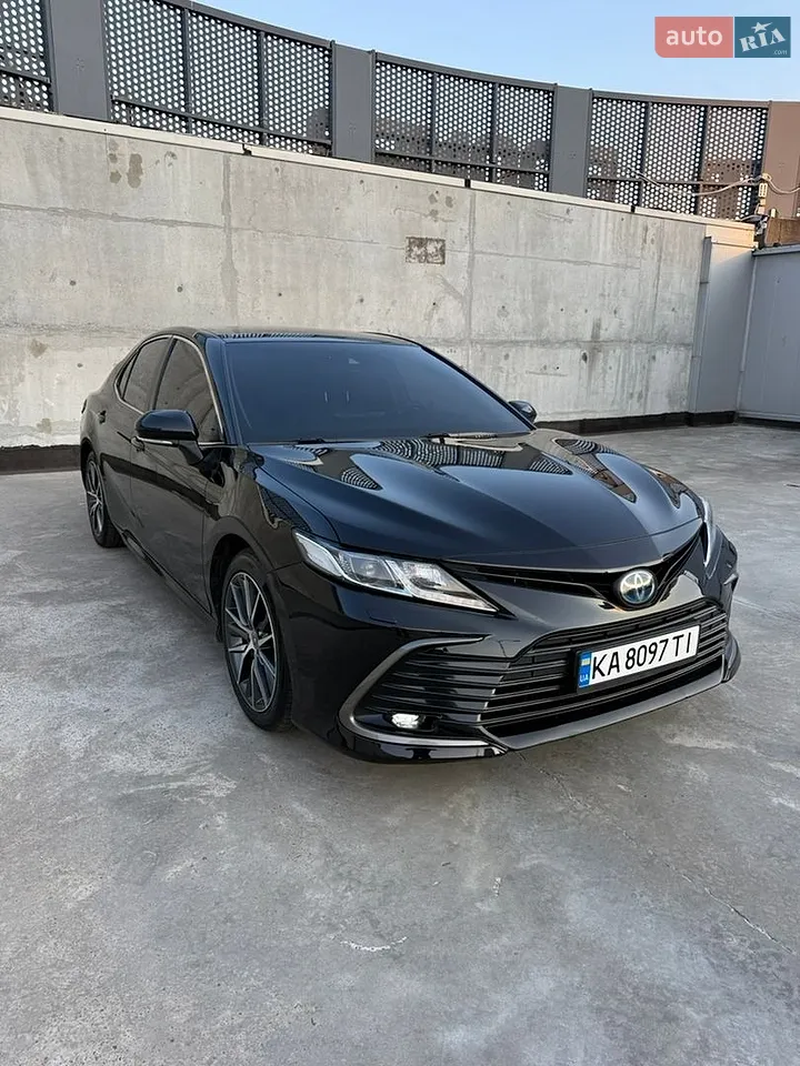 2021 Toyota Camry - мініатюра 3