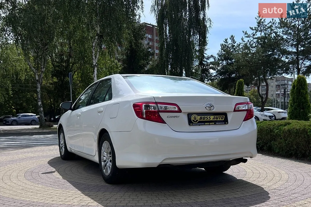 2013 Toyota Camry - мініатюра 5