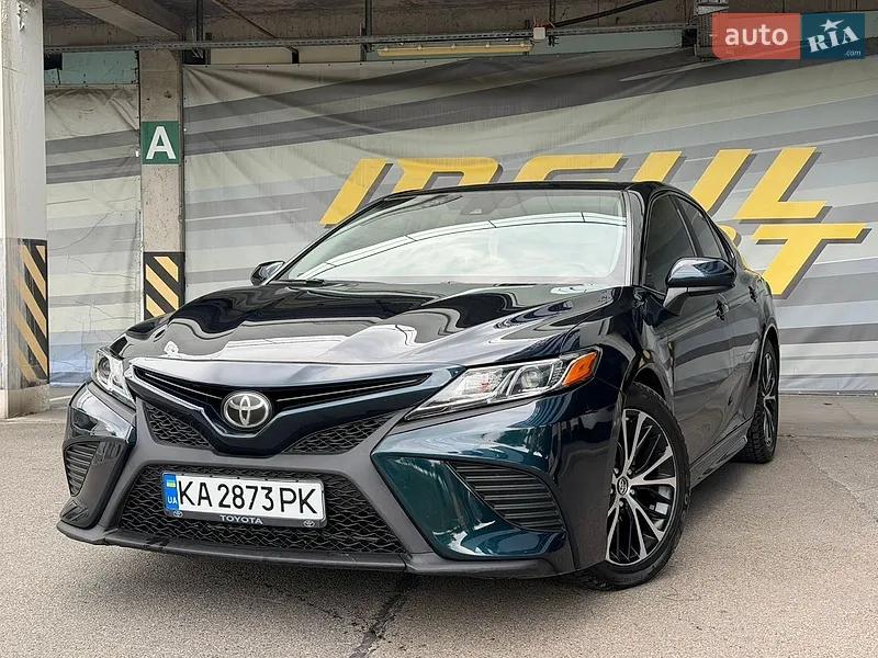 Toyota Camry 2018