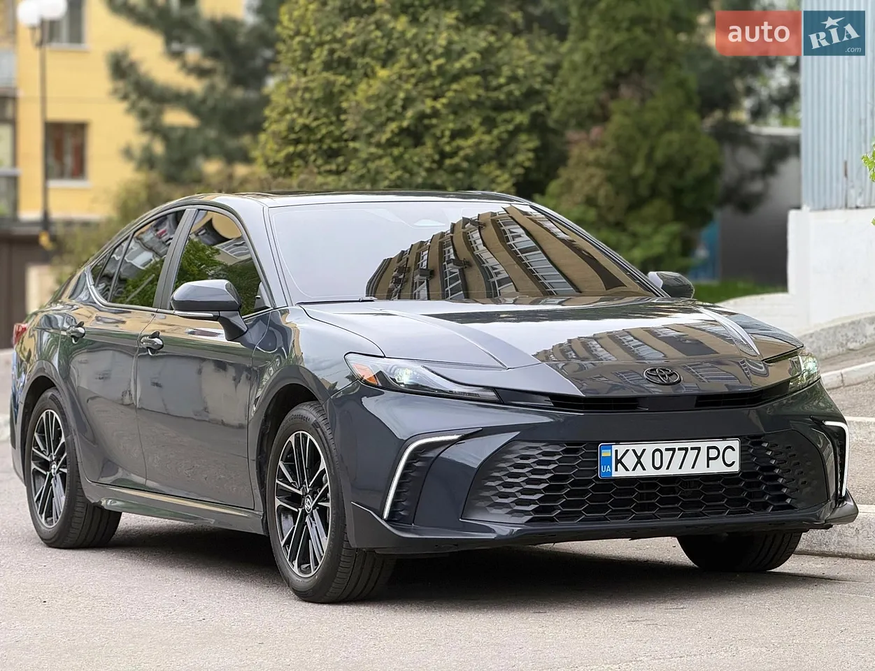 2025 Toyota Camry - мініатюра 3