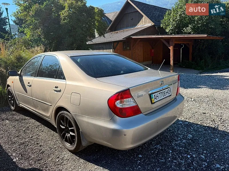 Toyota Camry 2003